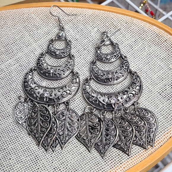 Vintage silver tone, big size leaves, details earrings - Picture 1 of 8